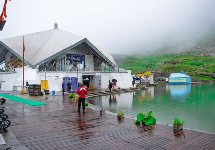 Hemkunt Sahib Sacred Trail