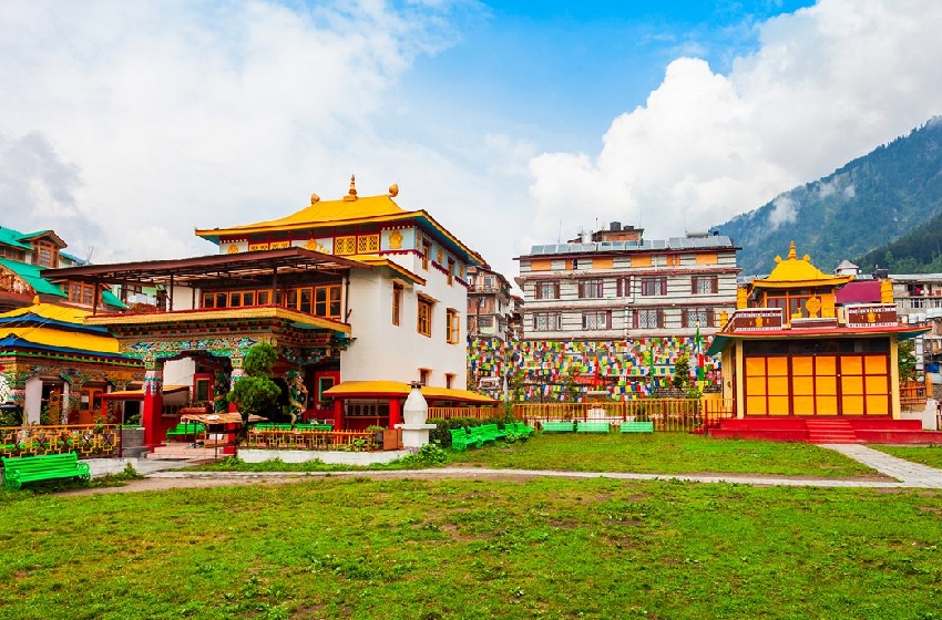 Manali Tour Taxi
