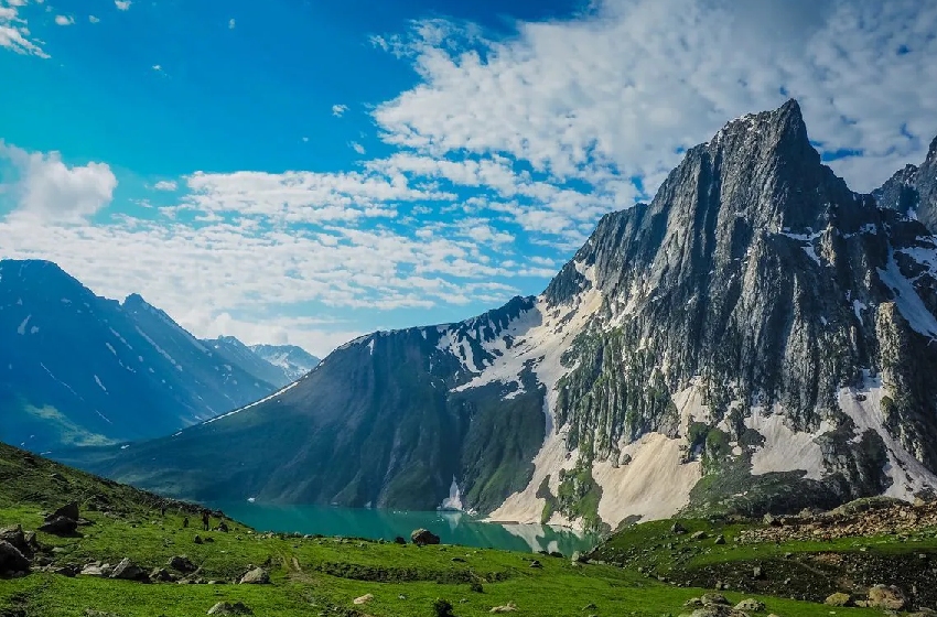 Srinagar Tour Taxi