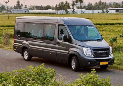 17 Seater Urbania Traveller
