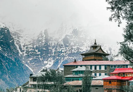 Peak Days – Manali & Dharamshala Tour